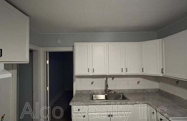 1076 Minnehaha Avenue East photos photos