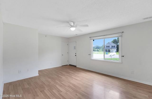 109 Milestone Court Gallery 4