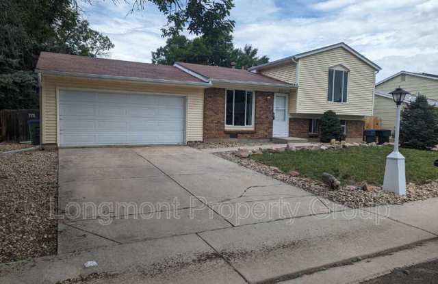 2350 Bowen Street photos photos