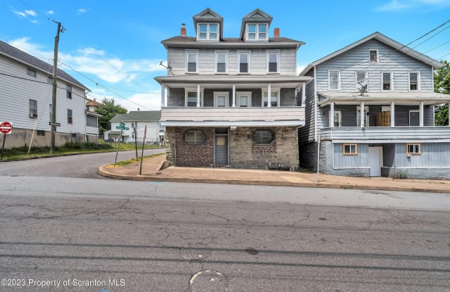 99 Hillside Ave - 99 Hillside Avenue, Edwardsville, PA 18704