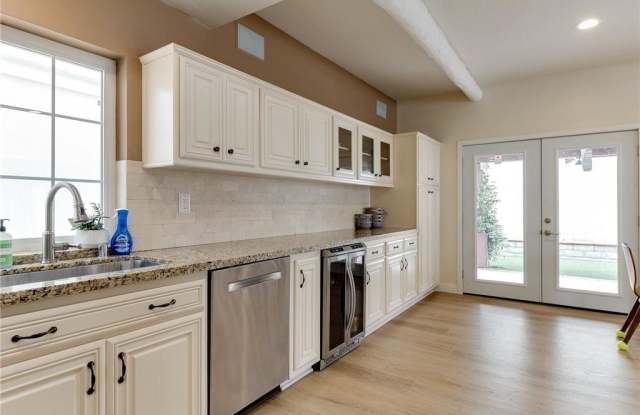 2703 Huntington Lane photos photos