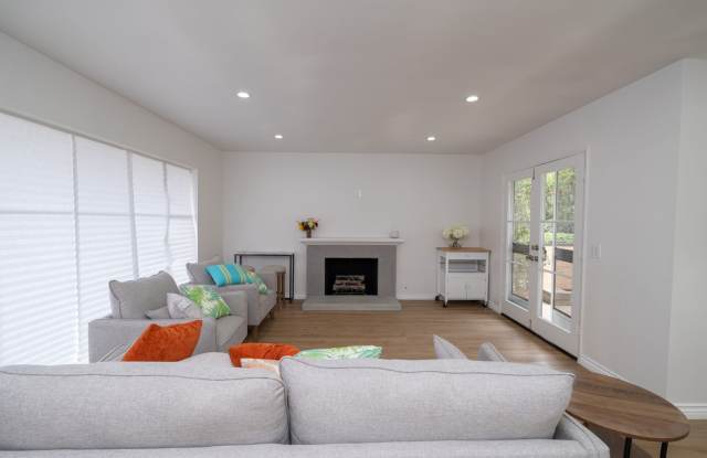 Modernized 2 Bed/1 Bath Home For Rent in South Pasadena - 243 Grace Drive, South Pasadena, CA 91030