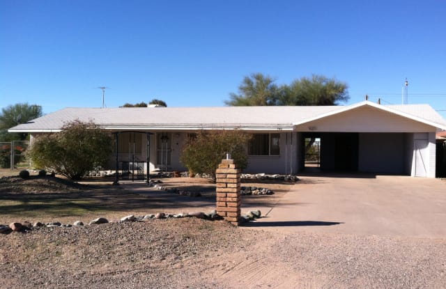 740 N. Thunderbird Dr - 740 North Thunderbird Drive, Apache Junction, AZ 85120