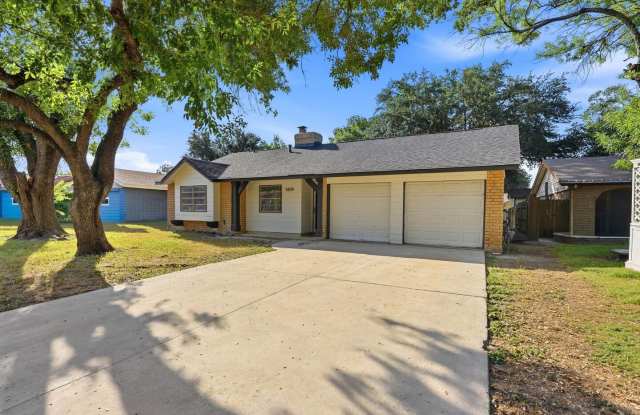 6834 Brookvale photos photos