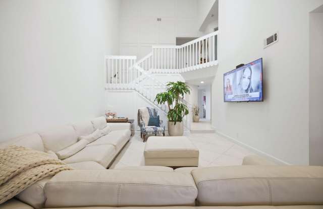 7798 La Mirada Drive photos photos