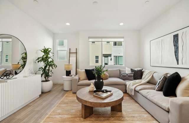 172 Uptown Circle - 1 Gallery 2