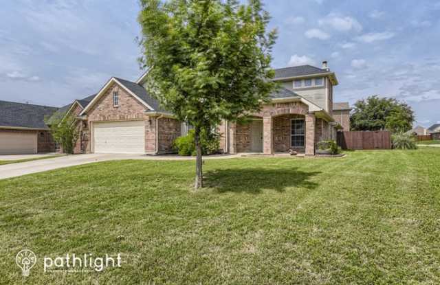 1021 Linden Drive - 1021 Linden Drive, Burleson, TX 76028