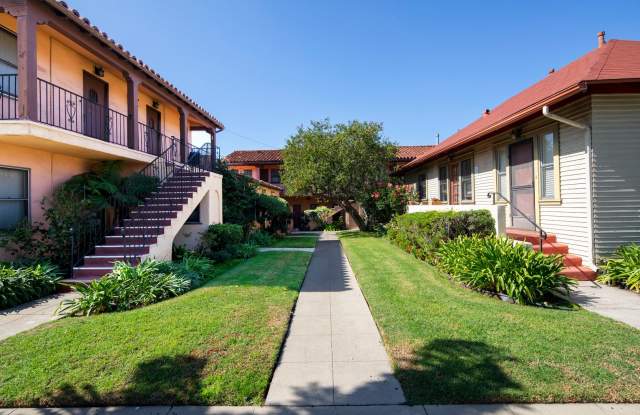Rare Studio in a Fantastic Location with a Vintage Feel! - 3772 10th Avenue, San Diego, CA 92103