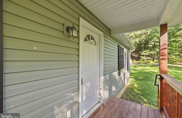 101 BRIER RABBIT Court Gallery 4