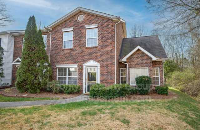 2104 Sardony Lane photos photos