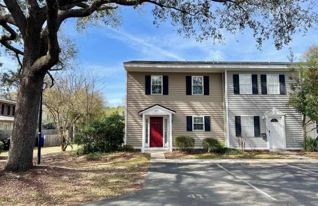 411 Carriage Lane photos photos