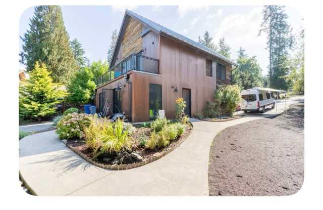 Charming 1BR Condo in Kenmore in forest settings photos photos
