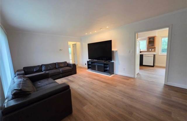 3044 Dayton Xenia photos photos