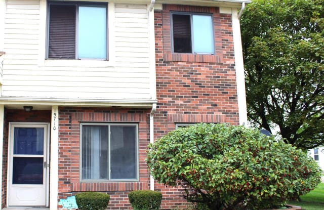 15710 Orchard - 15710 Orchard Lane, Roseville, MI 48066