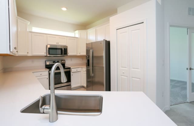**INTERNET INCLUDED**NEW CONSTRUCTION**ORANGE BLOSSOM RANGE**UNFURNISHED ANNUAL RENTAL** Gallery 1