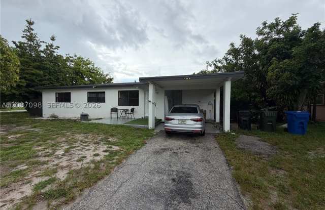 1200 NW 18th Ct Gallery 1