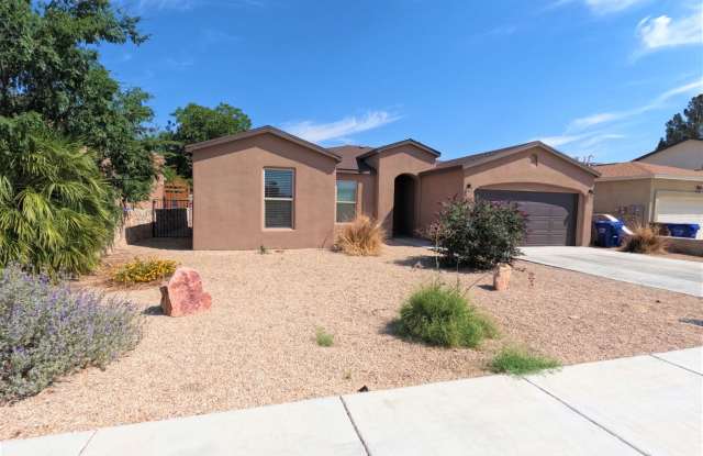 928 Flora Vista - 928 Flora Vista Drive, Las Cruces, NM 88005