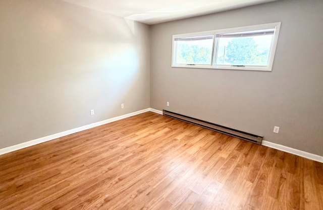 627 N Bryan Ave, Apt 9 Gallery 4