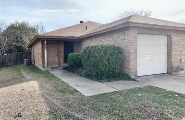 825 White Rock Street - 825 Whiterock Street, Saginaw, TX 76179