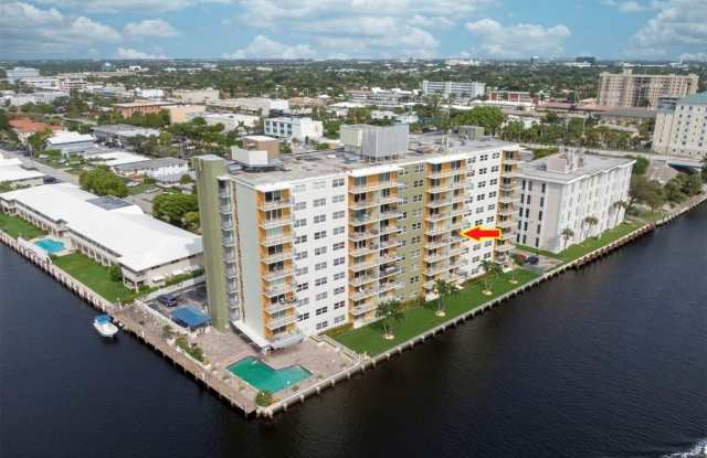 2900 NE 30th Street photos photos