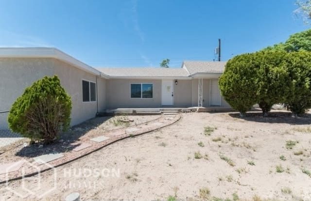 315 57th Street Northwest - 315 57th Street Northwest, Albuquerque, NM 87105
