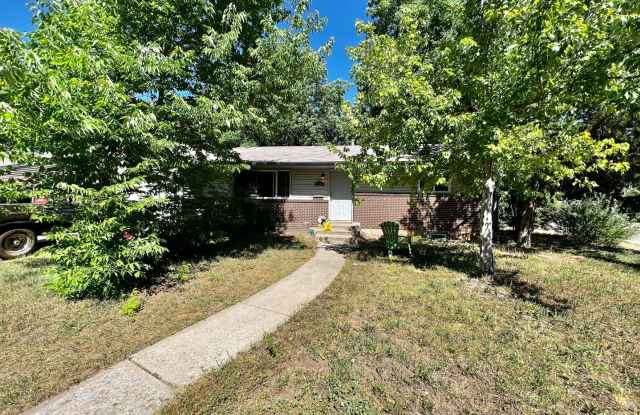 Fantastic 5-Bed, 2-Bath House in Great Fort Collins Location! - 1224 Lynnwood Drive, Fort Collins, CO 80521