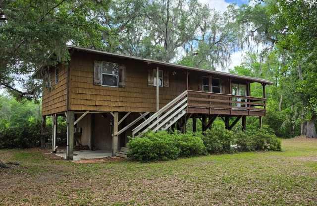 2 bed 1 bath on 6 acres Gallery 4