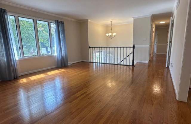 9400 TILLER Drive Gallery 4