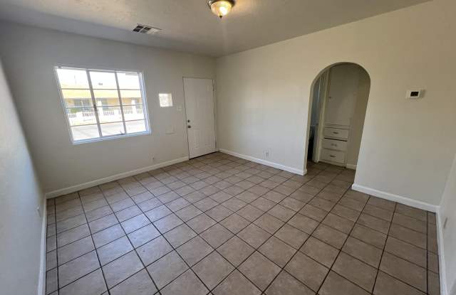 1626 W Mcdowell Road Gallery 3