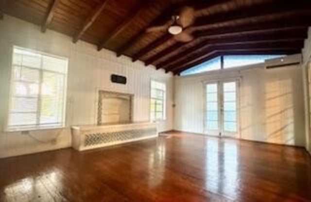 913 Lobster Lane photos photos