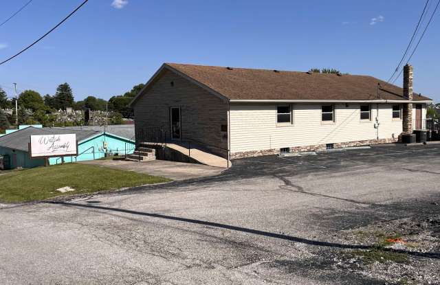 1409 W Kirkwood Avenue photos photos