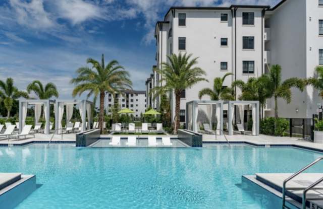 7045 W 4th Ave - 7045 West 4th Avenue, Hialeah, FL 33014