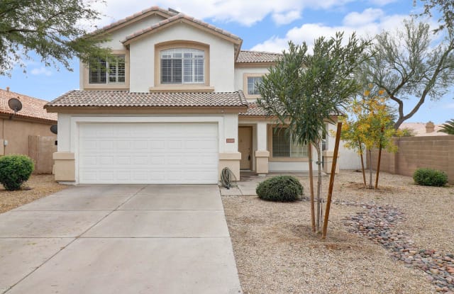 13215 W ALVARADO Circle - 13215 West Alvarado Circle, Goodyear, AZ 85395