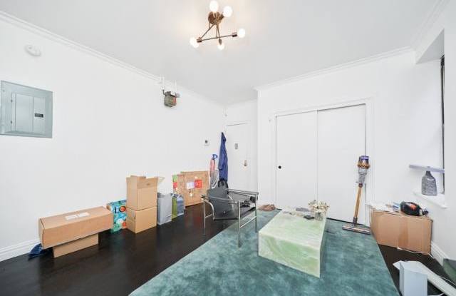 156 Sullivan Street Gallery 3