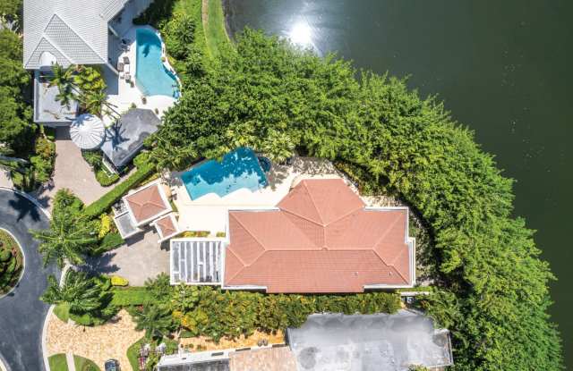 17046 Royal Cove Way Gallery 2