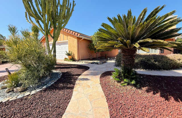 3 Bed/ 2 Bath Charming Oceanside Home For Rent! Gallery 3