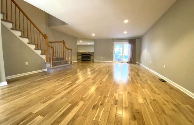 127 Northampton Drive Gallery 2