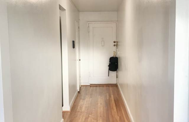 165 Vroom St Gallery 2