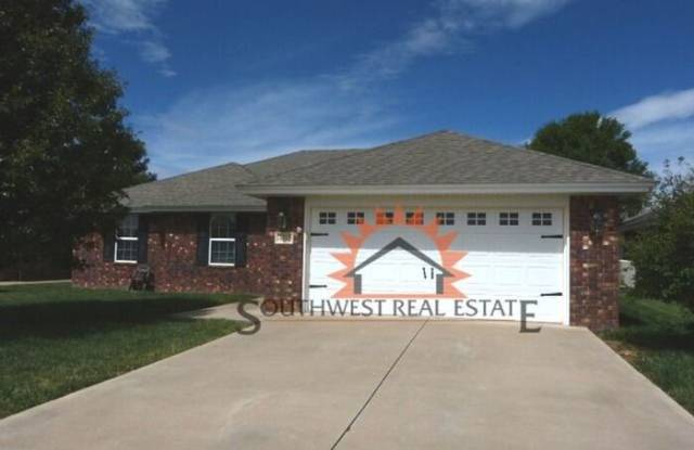 4212 Sandstone Drive - 4212 Sandstone Drive, Clovis, NM 88101