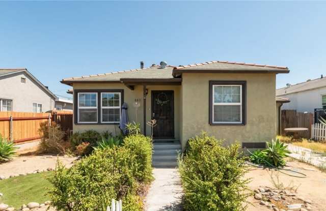 803 S 44th St photos photos