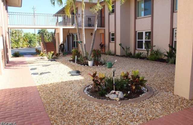 16881 Davis Road Gallery 4