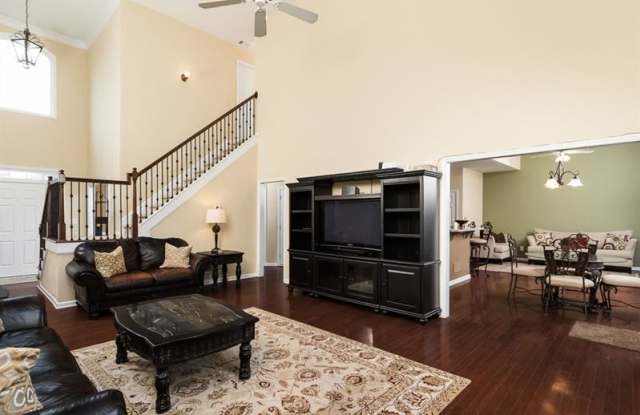 371 Vinings Vintage Circle Gallery 3