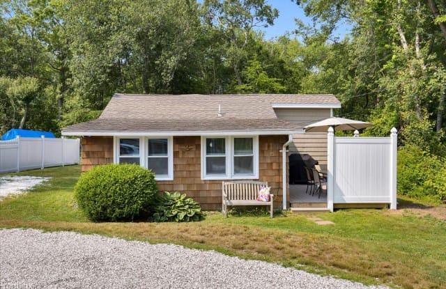 75 Chapman Beach Rd - 75 Chapman Beach Road, Westbrook Center, CT 06498