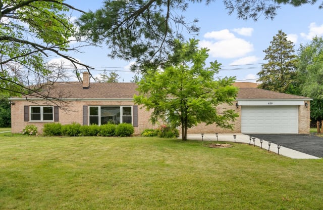 629 West Edgewood Road - 629 West Edgewood Road, DuPage County, IL 60148