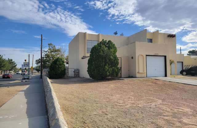 10401 ASHWOOD Drive Gallery 2