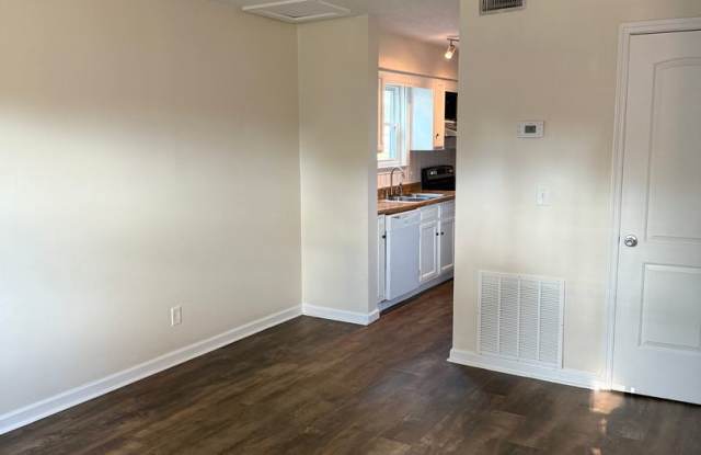 East Ridge Townhome Gallery 3