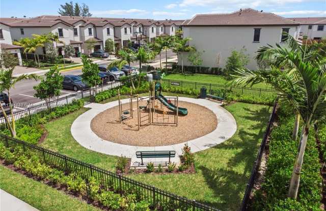 221 SW 159th Way photos photos