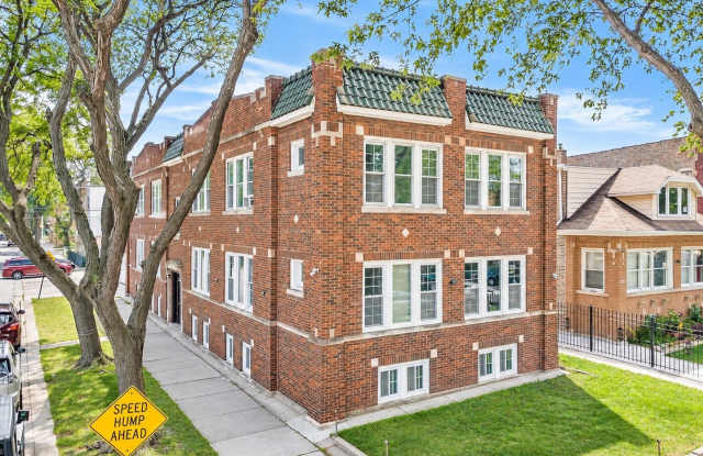 2950 N Lavergne Avenue Gallery 1