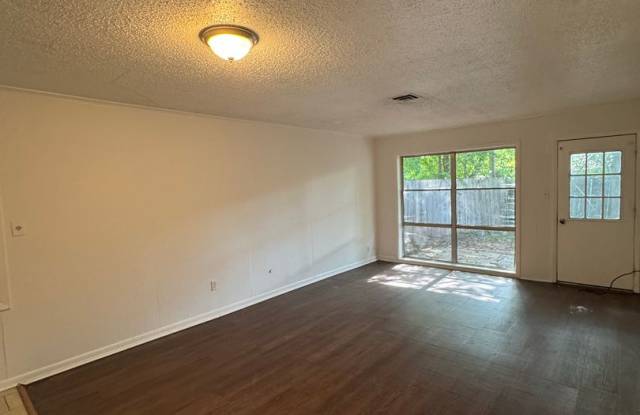 Rental Property in Bossier City Gallery 4