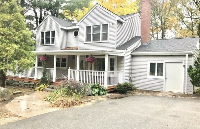 40 Easy Street - 40 Easy Street, Middlesex County, MA 01776